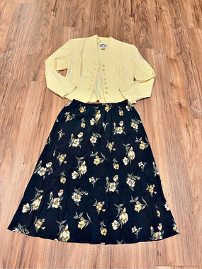 Vintage Lois Snyder Dani Max Floral Two-Piece Set in Yellow & Black Size 8